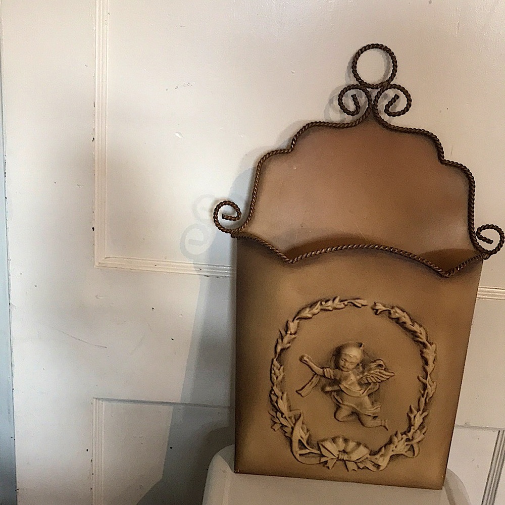 Southern Living at Home Glorious Door Bucket